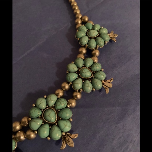 Turquoise Necklace - Picture 12 of 13